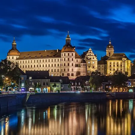 アパート Neuburg Am Schloss ノイブルク・アン・デア・ドナウ